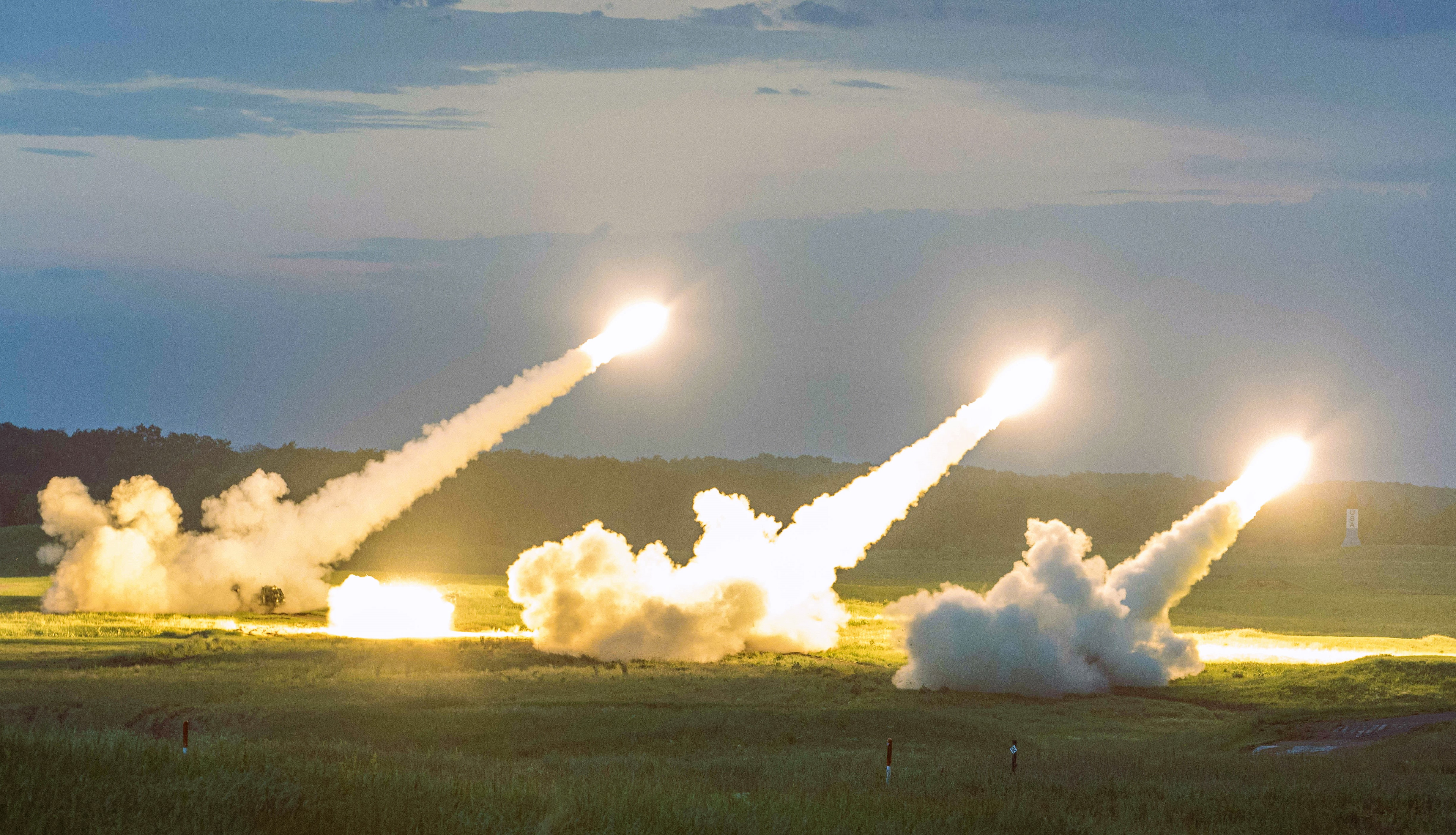 EILMELDUNG - ukrainische RAKETE soll in Belarus Eingeschlagen sein - ist das ein Vorwand für einen Angriff aus Weißrussland?!