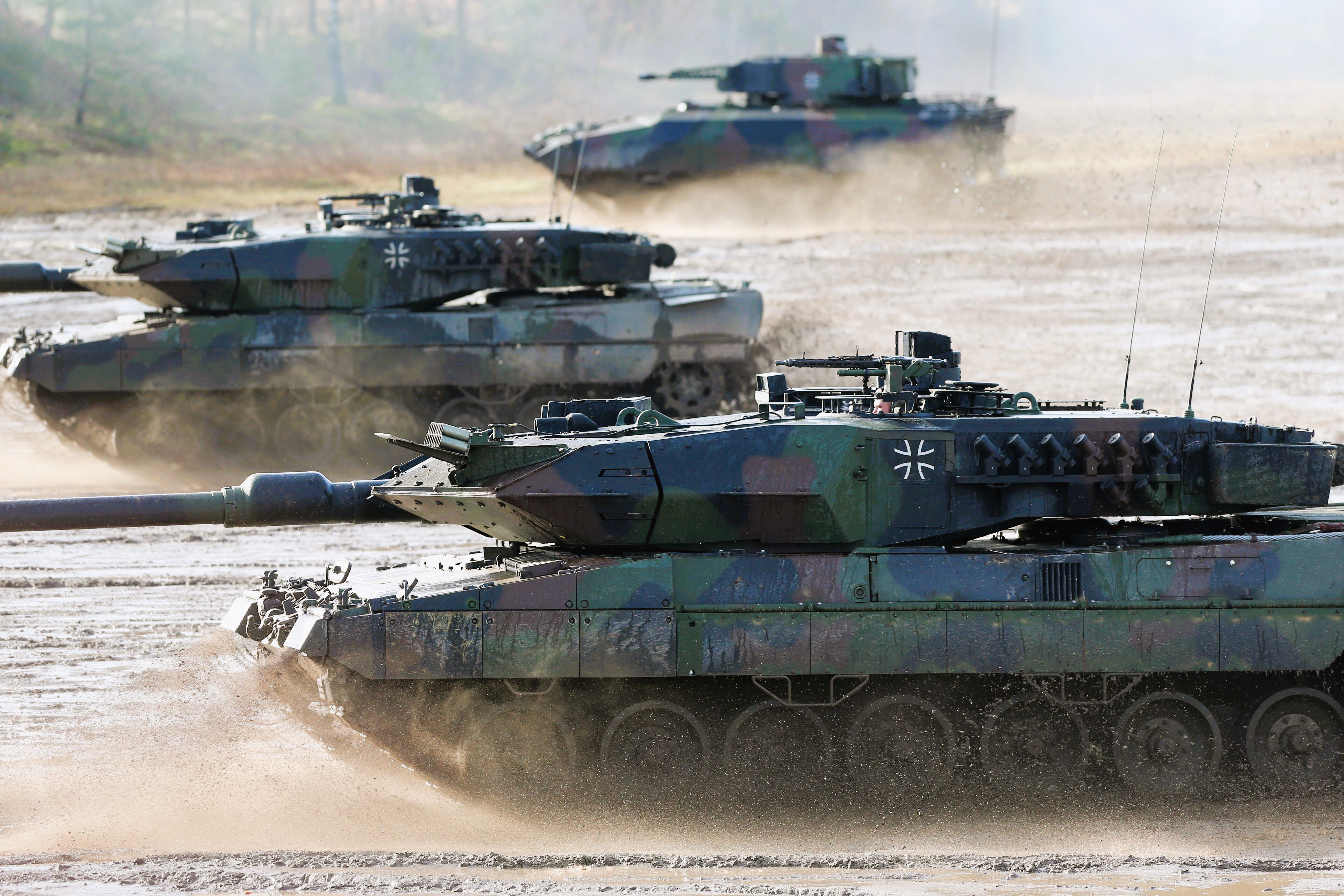 Angriff auf deutsche Leopard-Panzer! Neue Taktik - So wollen die Russen unsere Panzer bekämpfen