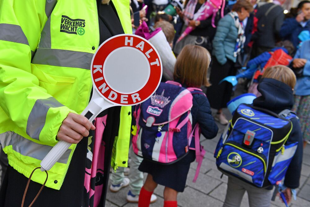 Kinder finden Frauenleiche auf Schulhof! Schock am Morgen - Schulabbruch - was ist geschehen?