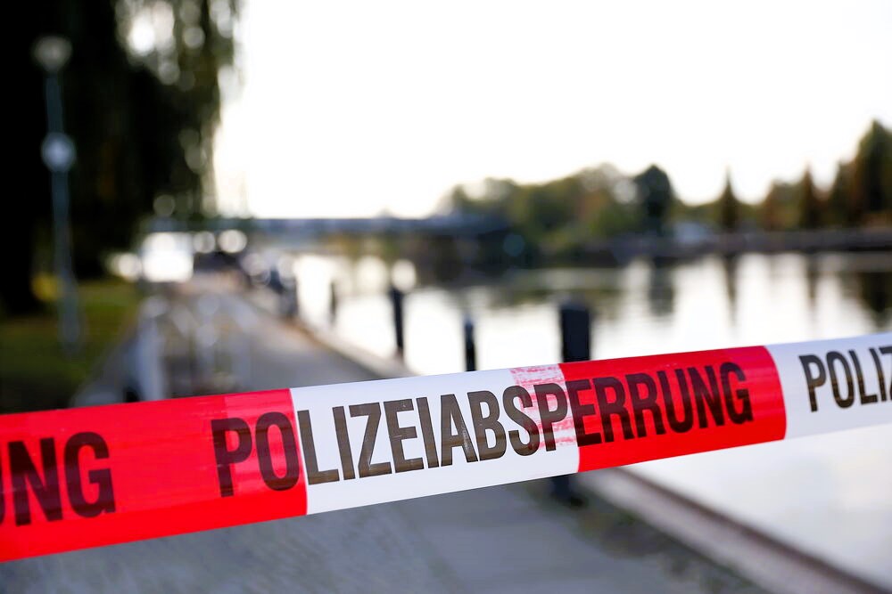 Hochwasser schwemmt Leiche an! Schockfund an der Elbe