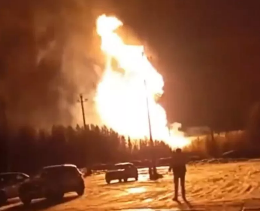 Putin bombardiert WEITER - Sumy von mehr als 200 Bomben getroffen