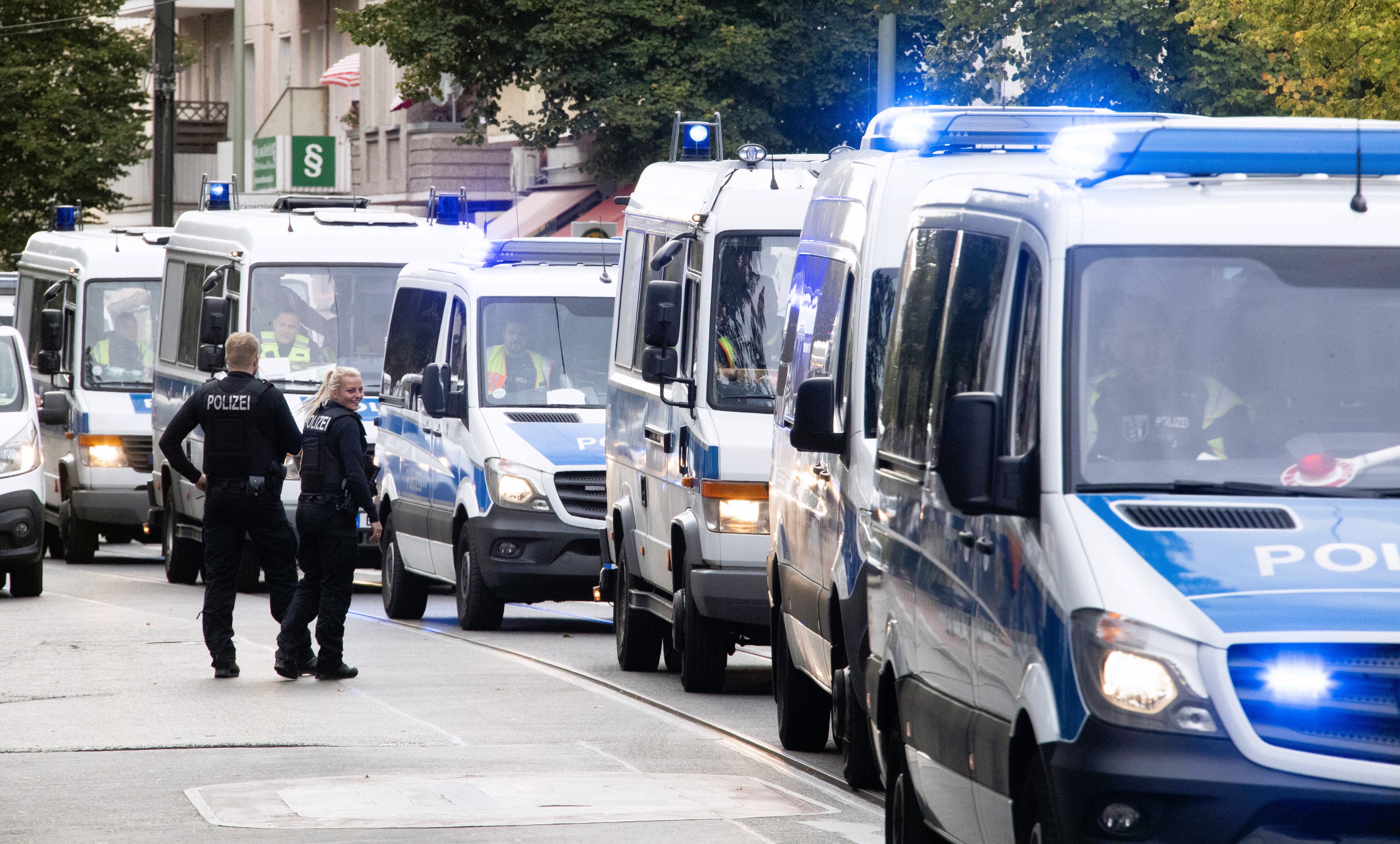Reichsbürger bauen Bunker und Tunnel! Neue Razzia vor Ort bringt unglaubliches zu Tage!