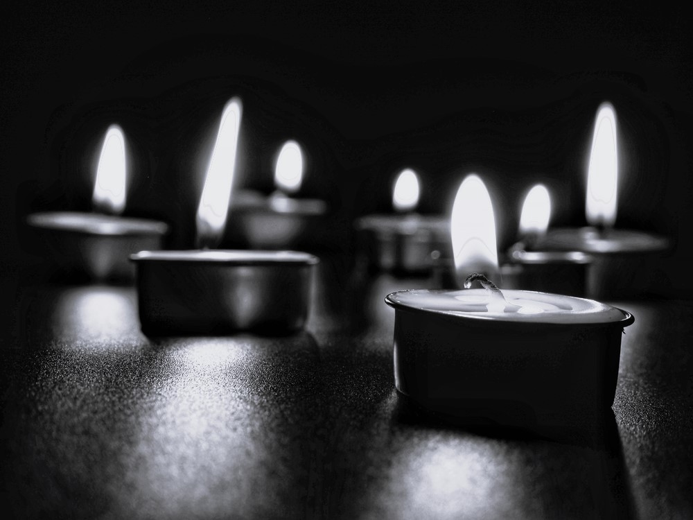 Musik-Weltstar stirbt bei Flugzeugabsturz – Ehefrau und Stieftochter ebenfalls unter den Opfern!