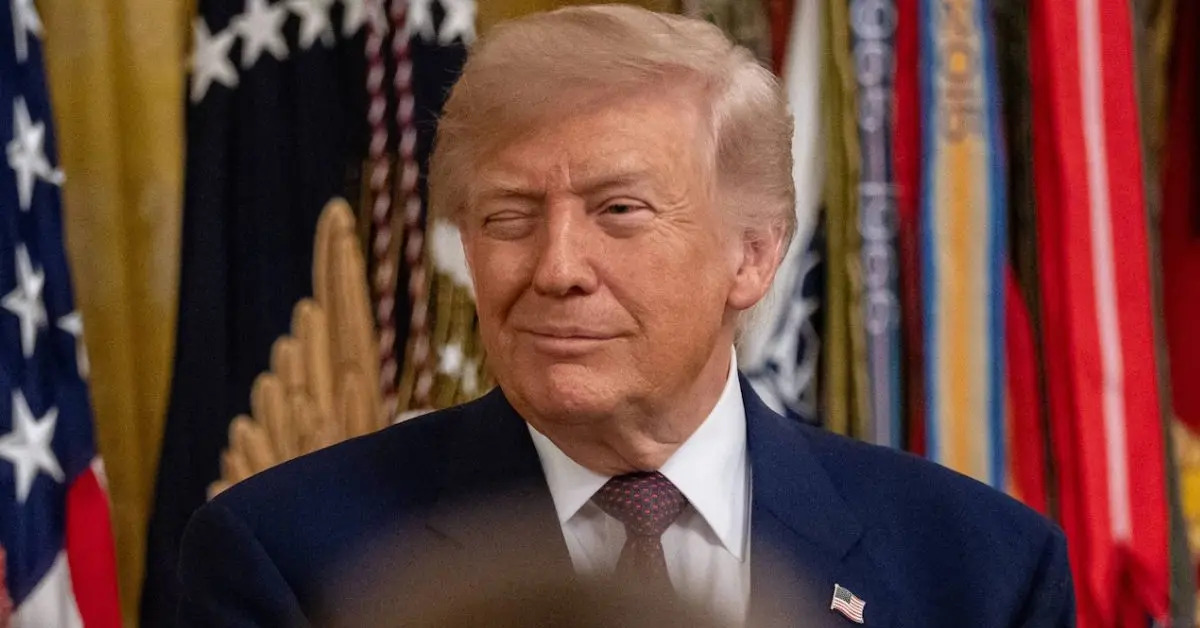 Trump Says a NY Cop Thanked Him for 'Saving' His Marriage — Rally Anecdote Sparks Mockery