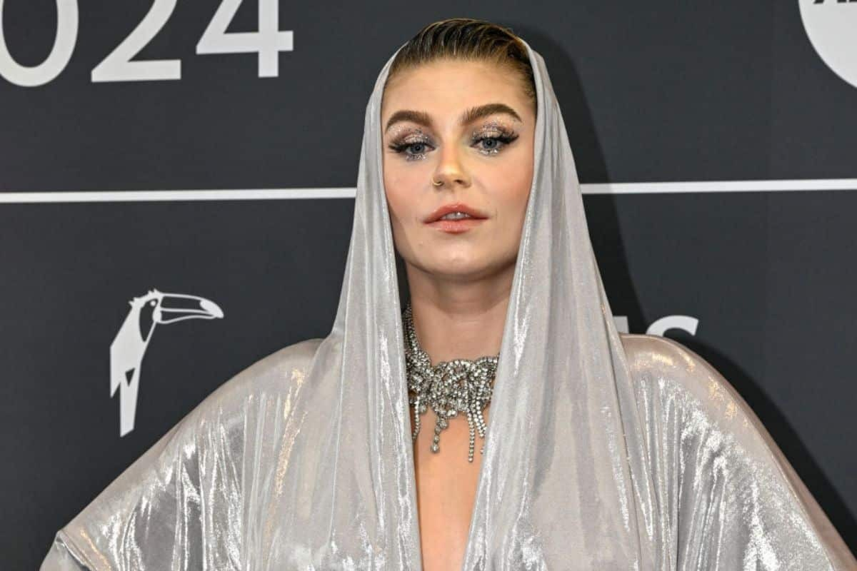 Dit is de man achter Roxeanne Hazes: waarom hun verloving al negen jaar duurt
