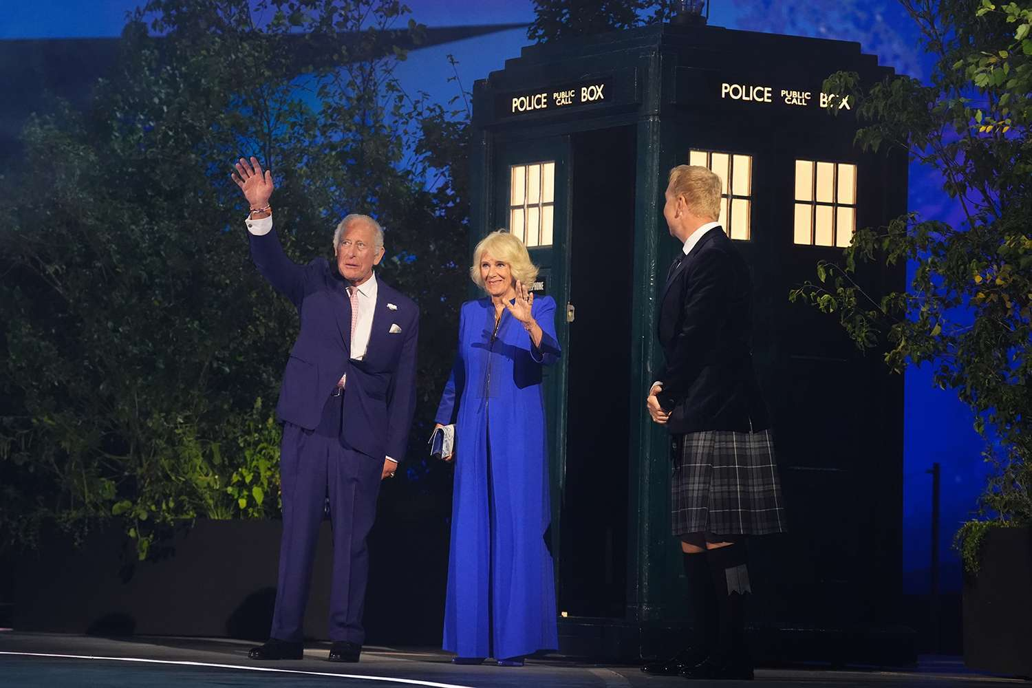 Royal Surprise: King Charles and Queen Camilla Step Out of the TARDIS at Glasgow