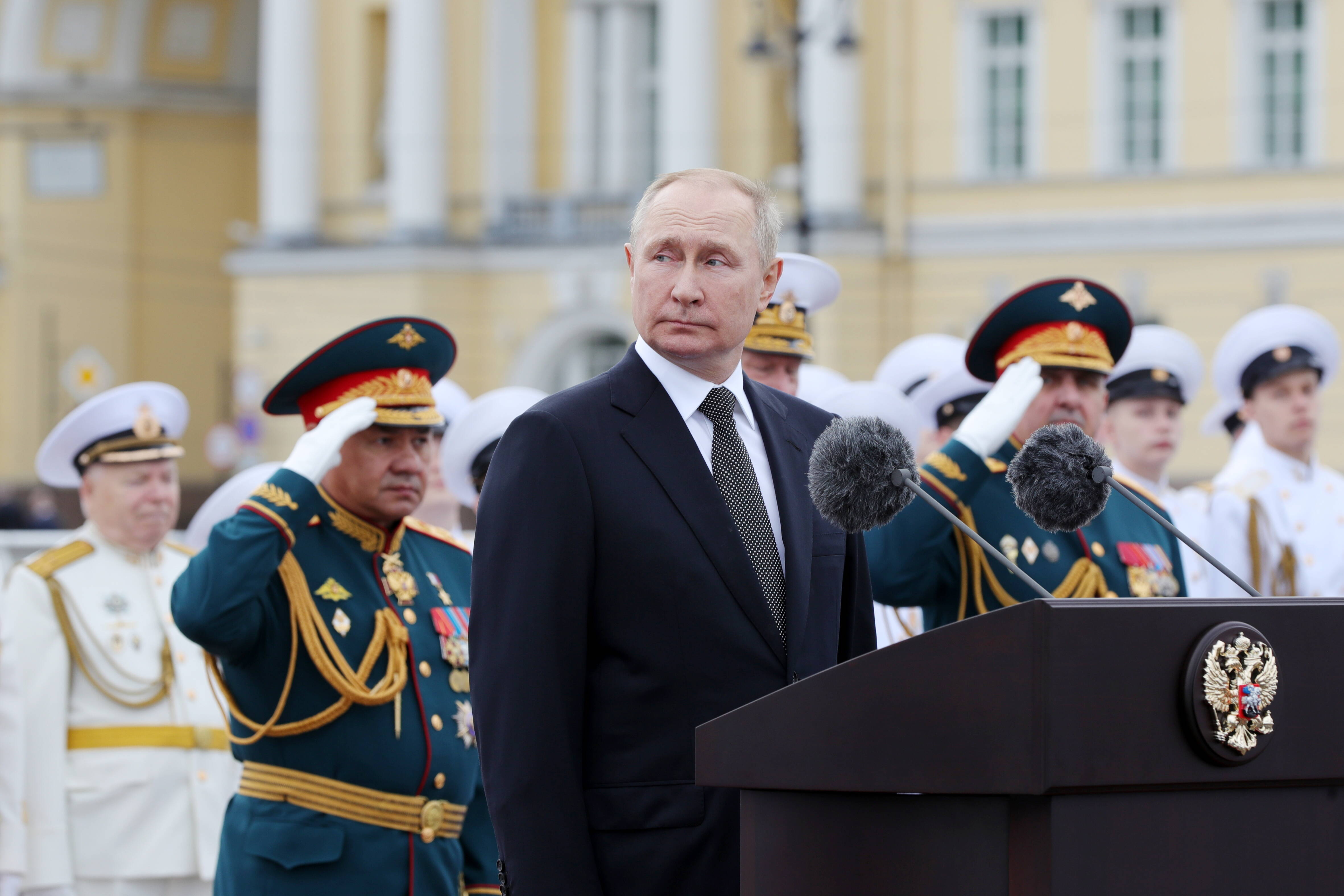 Kampf um Putins Thron! Mächtige Clans bringen sich in Position - wann wird Putin gestürzt?