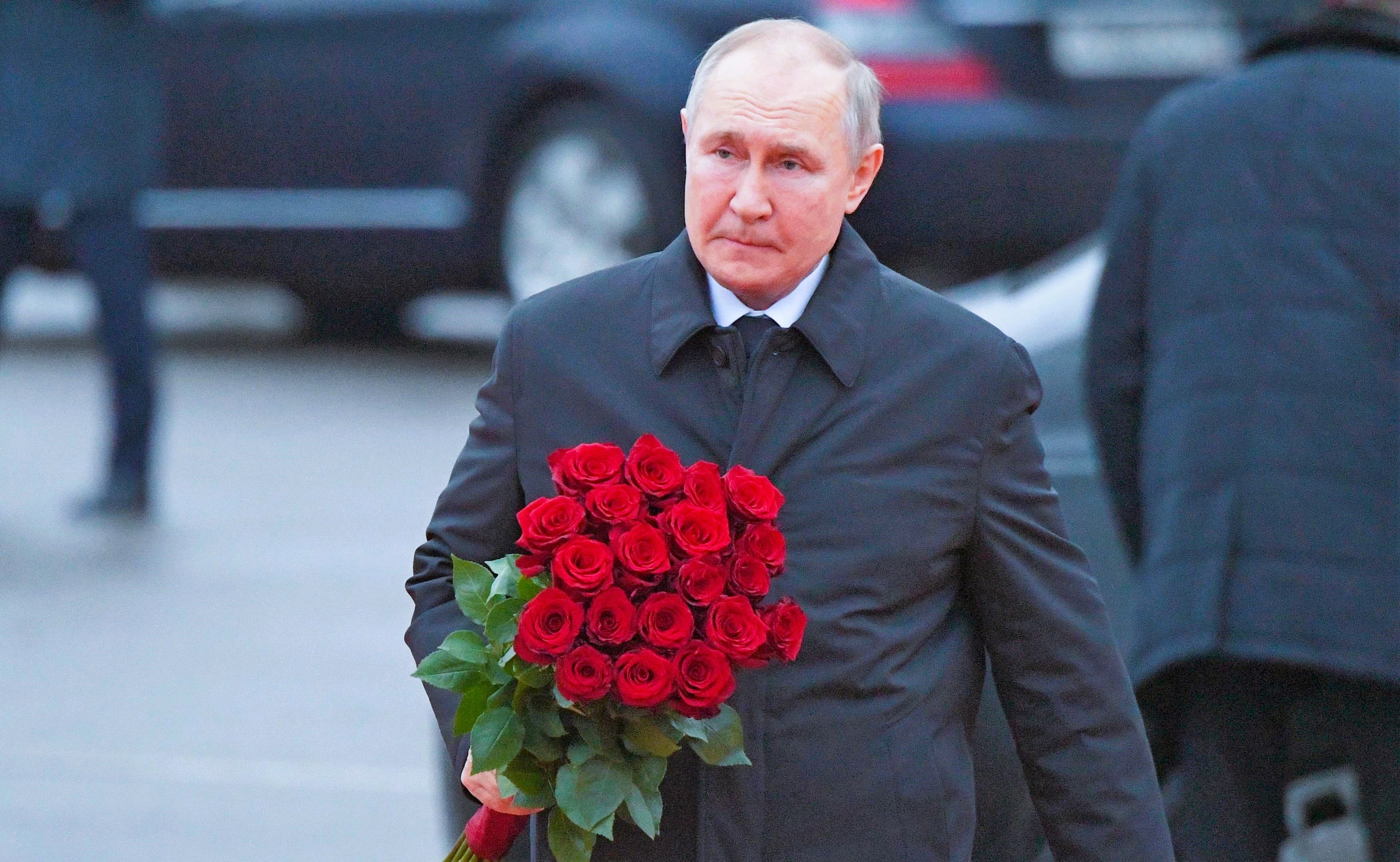 Peinlich! Mächtiger Putin muss um Ersatzteile betteln! Kreml-Chef wütend und verzweifelt