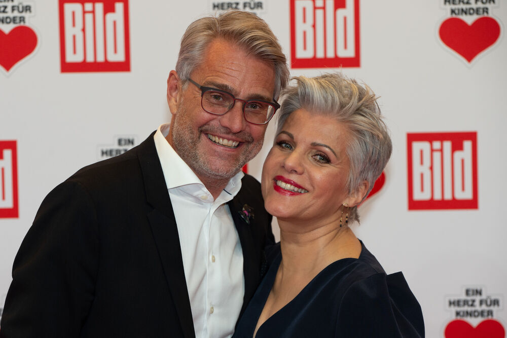 Birgit Schrowange muss TV-Rückkehr aufgrund von Krankheit verschieben