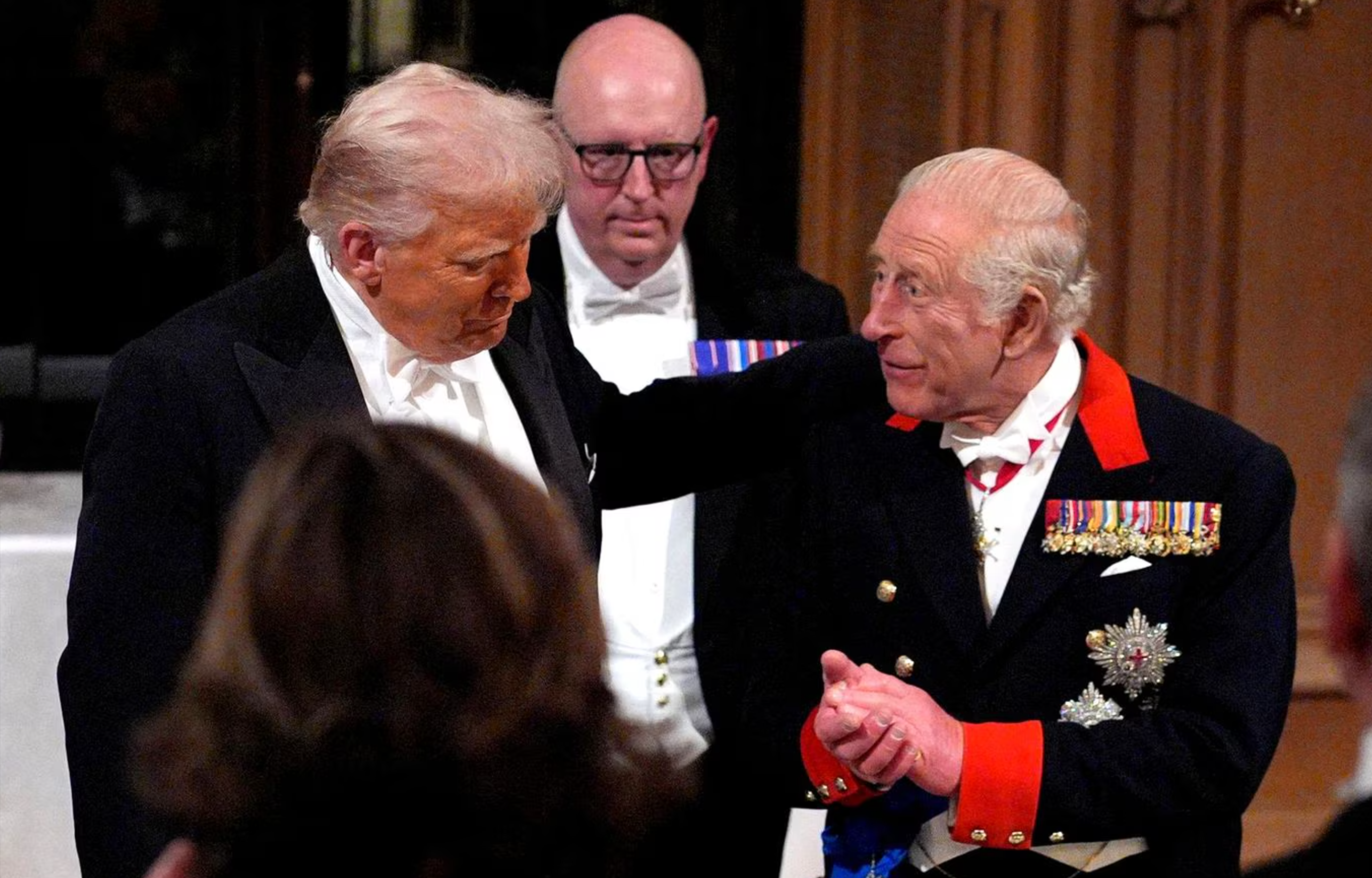 Trump Claims Distant Kinship with King Charles — Now He’s Eyeing Buckingham Palace!